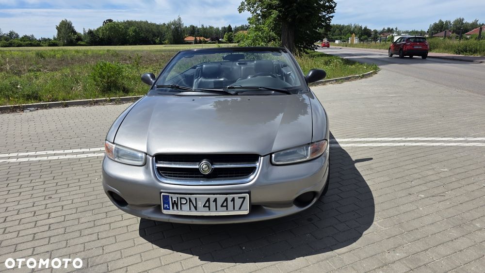 Chrysler Stratus - 3