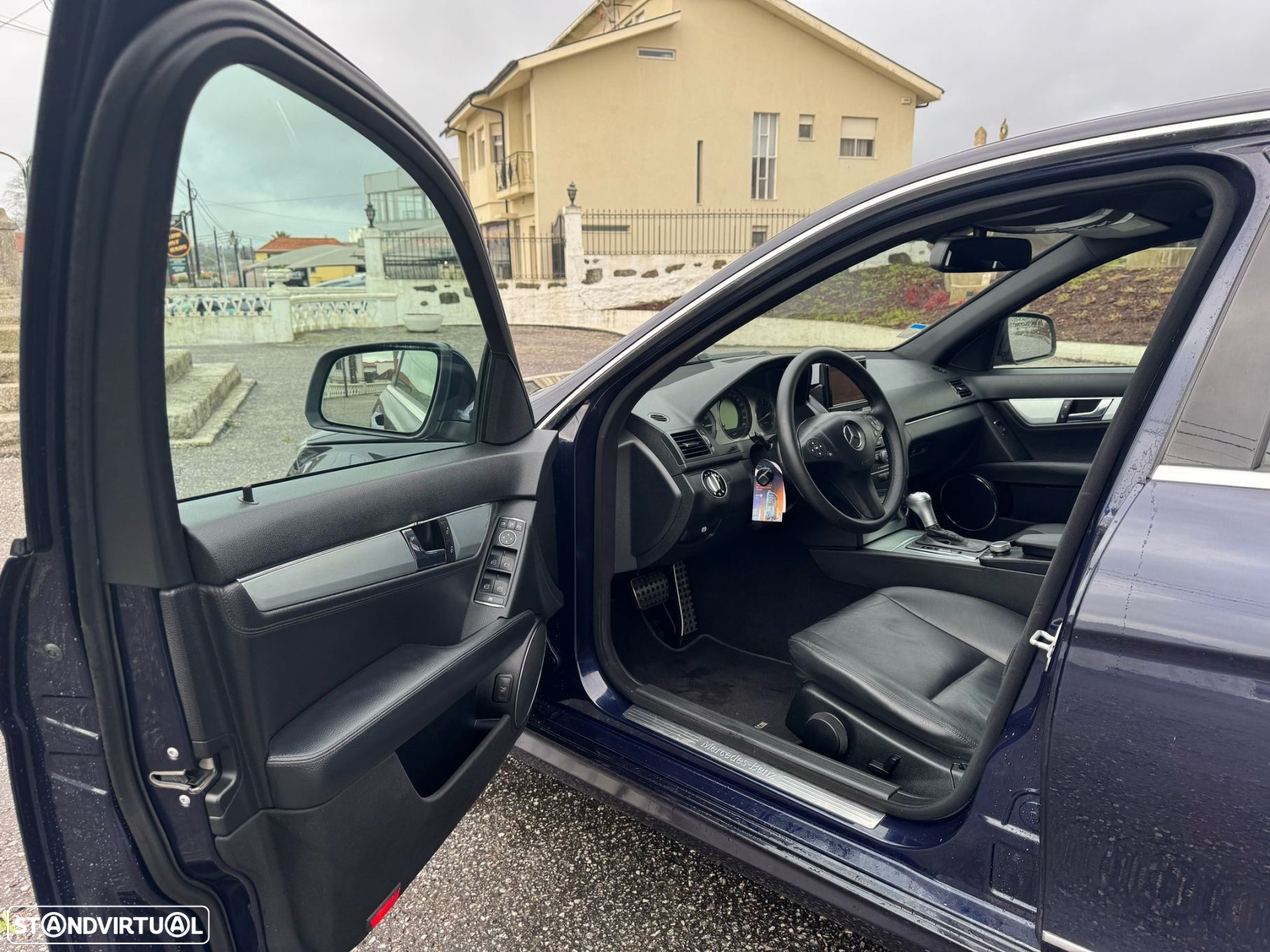 Mercedes-Benz C 320 - 13