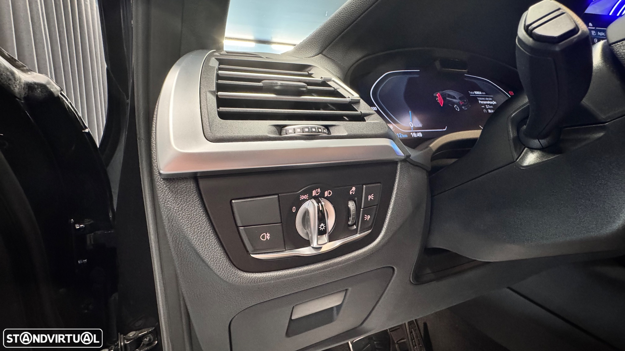 BMW iX3 M Sport Impressive - 23