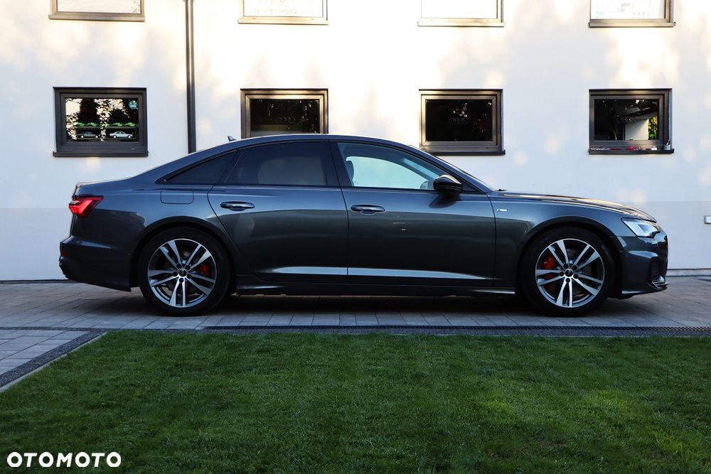 Audi A6 Avant 55 TFSI e quattro S tronic S line - 13