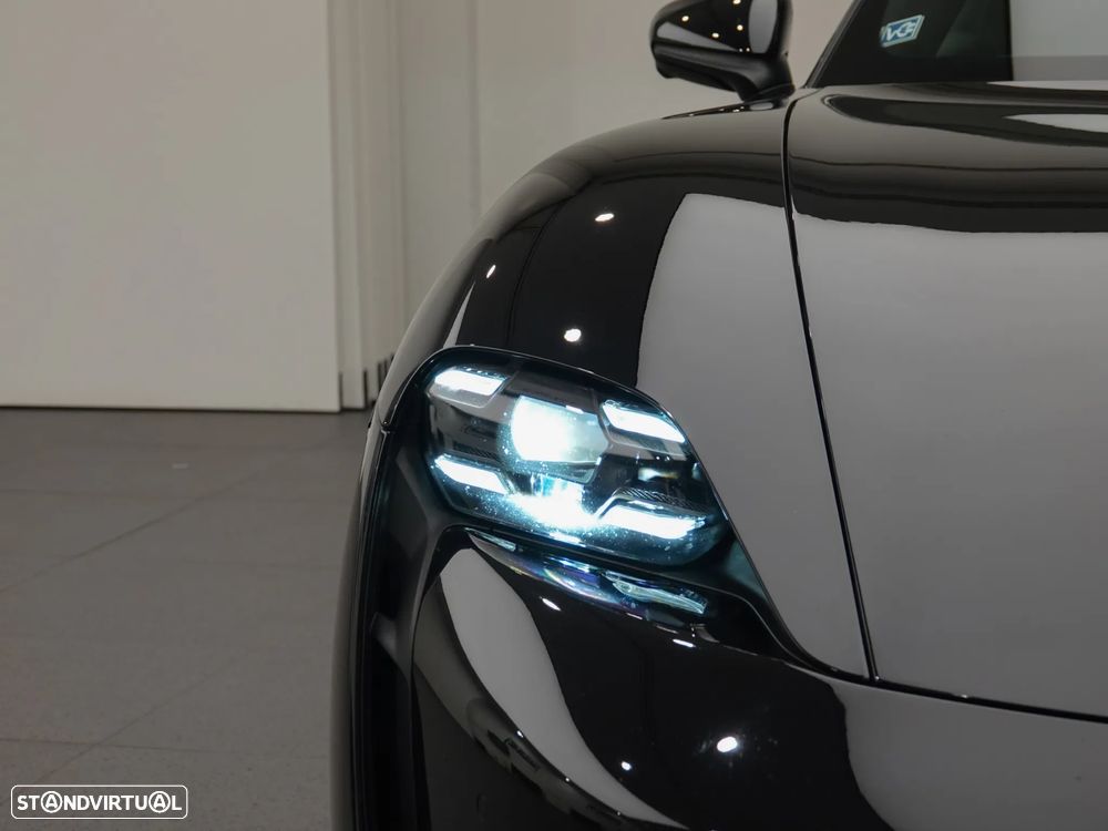 Porsche Taycan 4S - 10