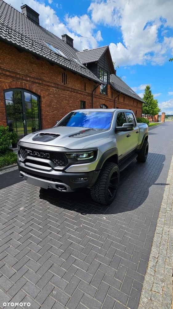 RAM 1500 TRX - 24