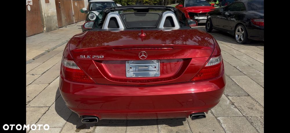 Mercedes-Benz SLK 250 CGI - 1