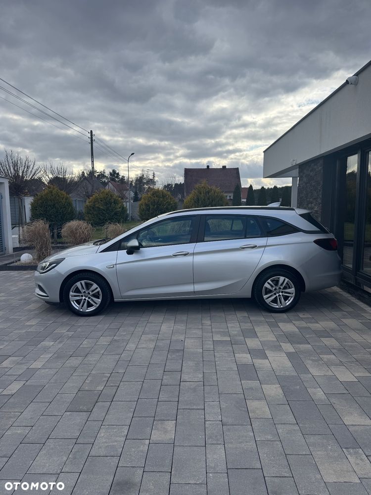 Opel Astra 1.6 D (CDTI) Automatik Innovation - 2