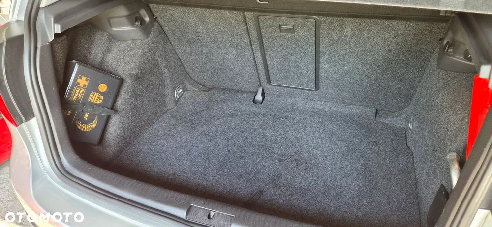 Volkswagen Golf 1.6 FSI Comfortline - 18