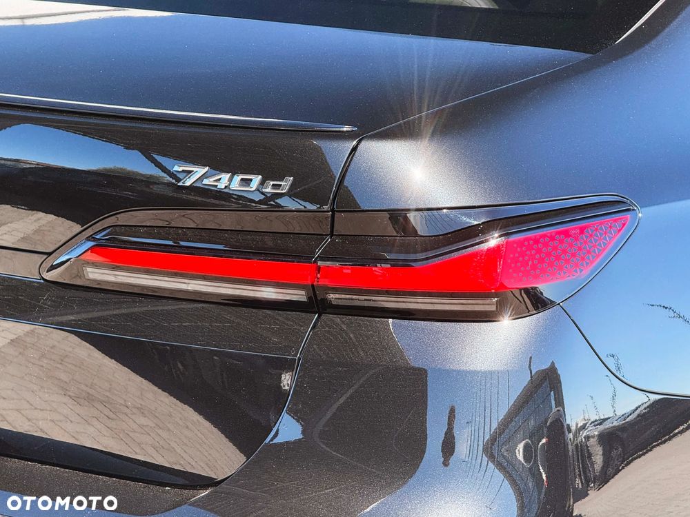 BMW Seria 7 740d xDrive mHEV sport - 8