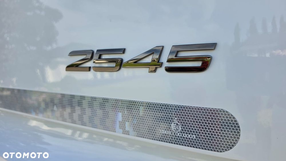 Mercedes-Benz ///ACTROS///2545/// MP5///2022///BIG SPACE///NOWY/// NIE UŻYWANY///BDF///JEDYNE 5700  KM/// VIRTUAL COCPIT///FULL LED/// KLIMATYZACJA POSTOJOWA/// NAWIGACJA///SALONKA///STAN  FABRYCZNIE NOWY - 11