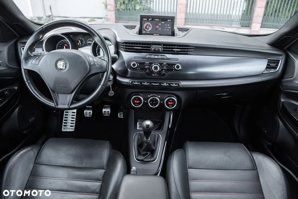 Alfa Romeo Giulietta 1750 TBi Quadrifoglio Verde - 28
