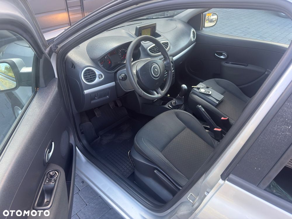 Renault Clio 1.2 16V Tech Run Euro5 - 10