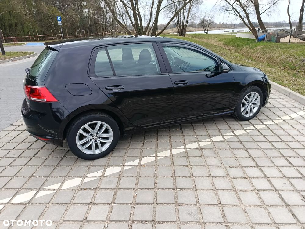 Volkswagen Golf 1.6 TDI BlueMotion Technology Comfortline - 4