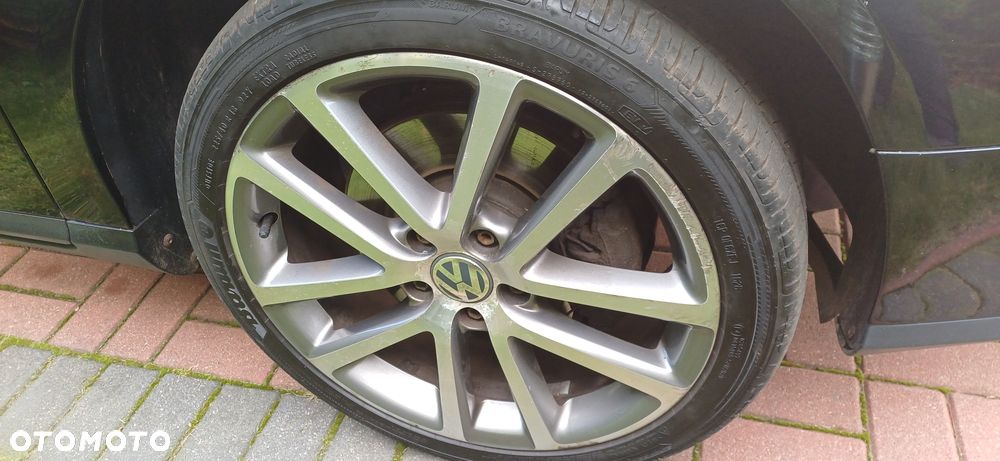 Volkswagen Passat - 15