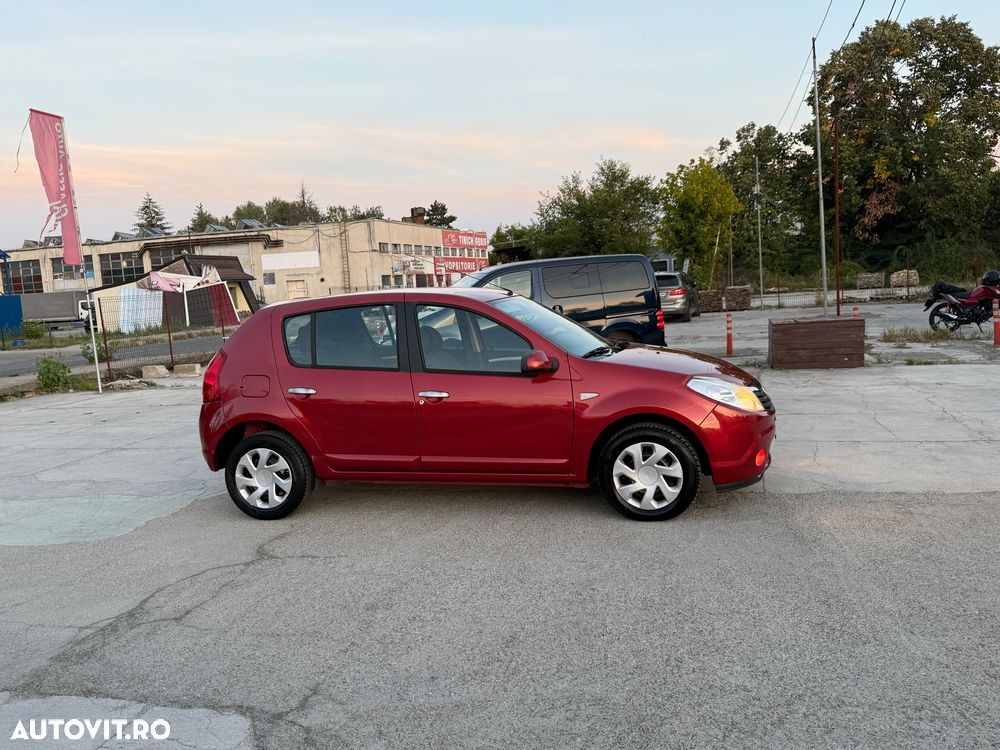 Dacia Sandero dCi 75 Laureate II - 12