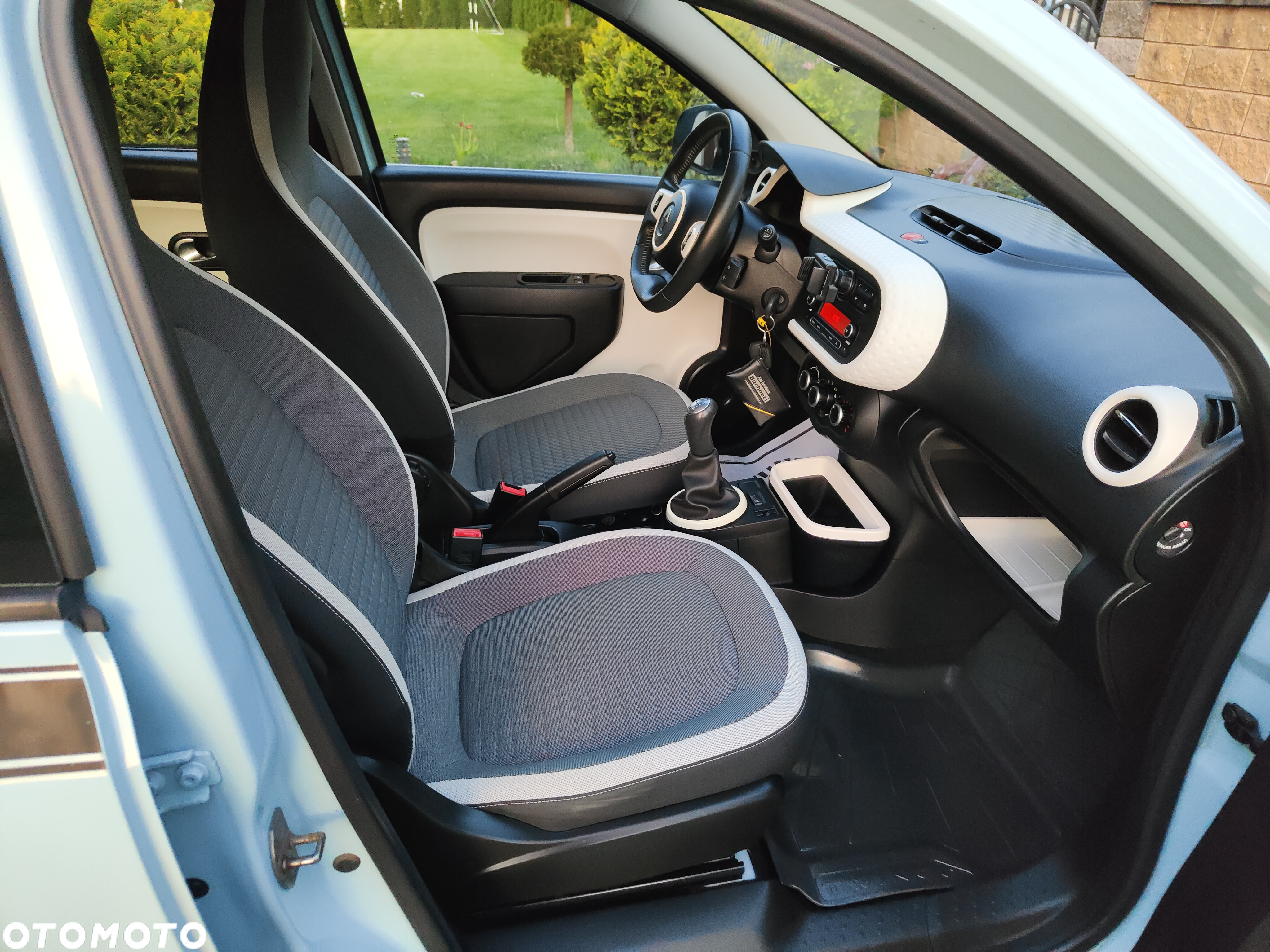 Renault Twingo SCe 70 Intens - 19
