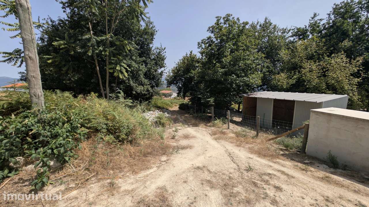 Terreno com 6.745 m² em Louredo, Amarante - Grande imagem: 4/5