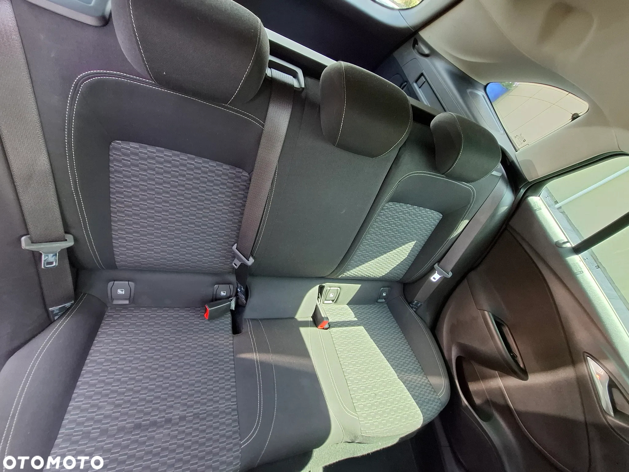 Opel Astra - 9