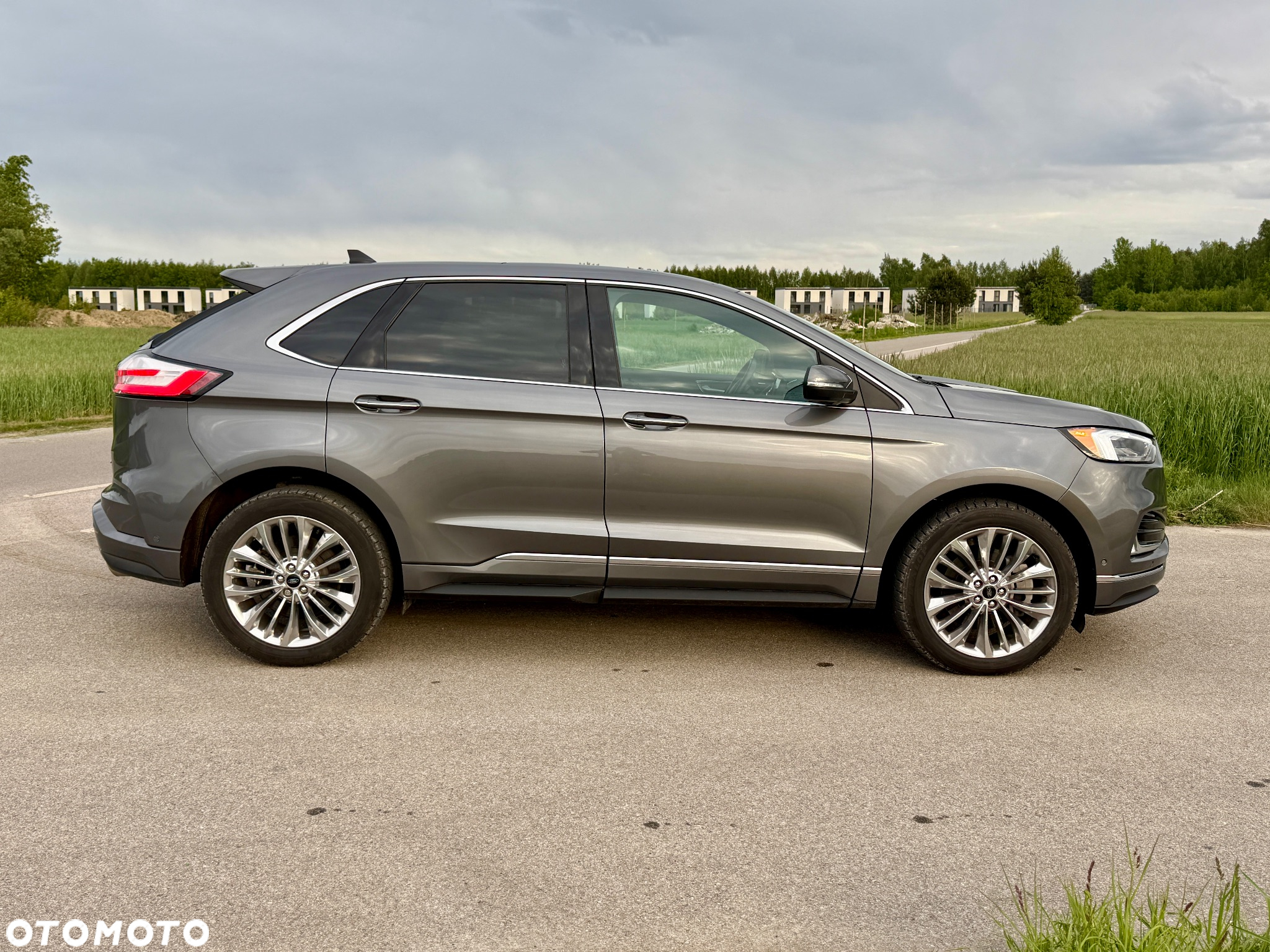 Ford Edge - 8