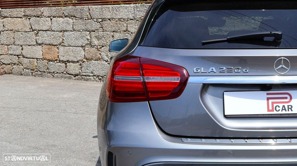 Mercedes-Benz GLA 220 - 9