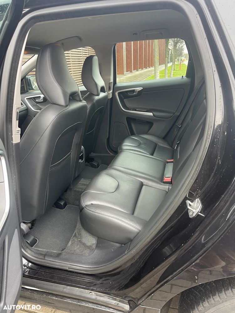 Volvo XC 60 D4 Geartronic Summum - 8