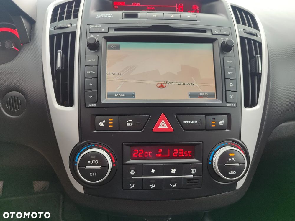 Kia Ceed 1.4 Comfort + - 12