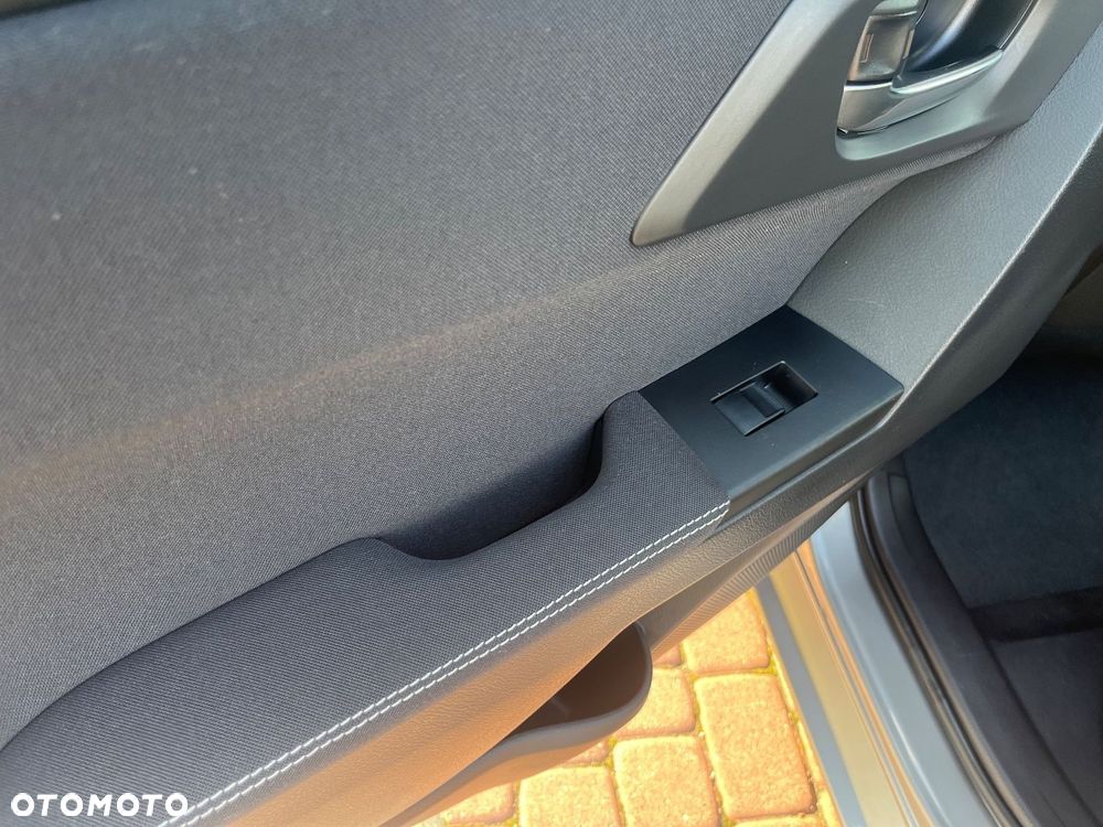 Toyota Auris 1.6 Valvematic Executive - 36
