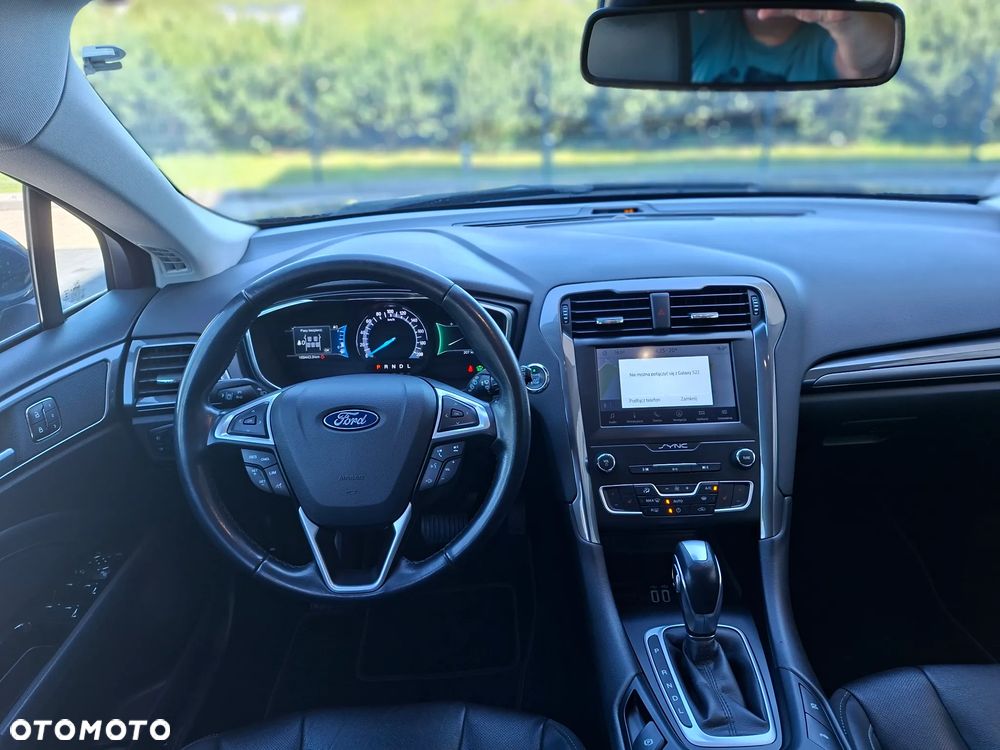 Ford Mondeo - 22