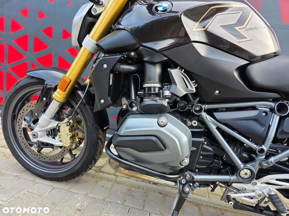 BMW R - 12
