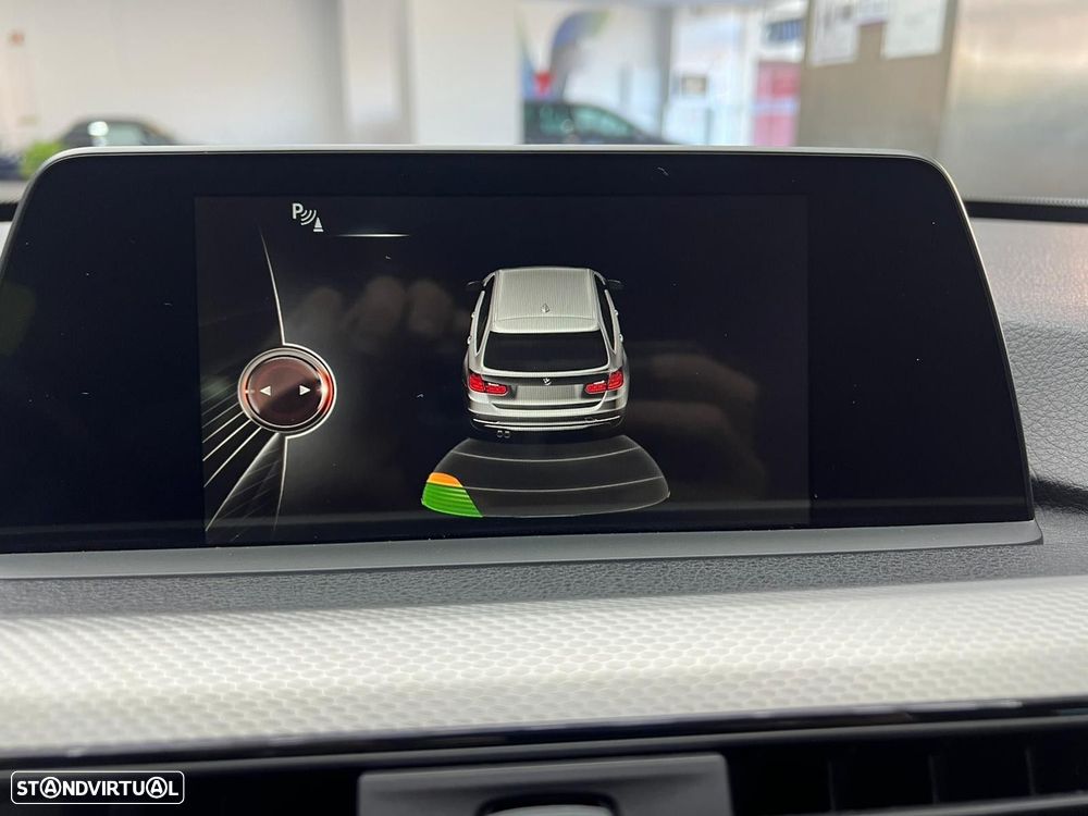 BMW 318 d Pack M Auto - 27