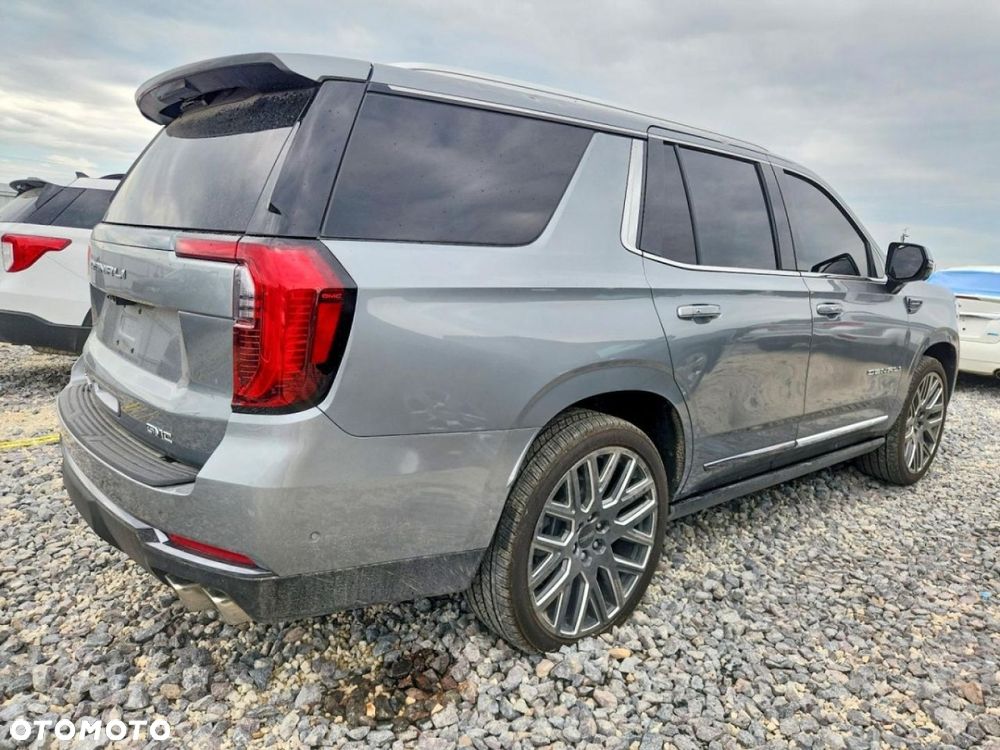 GMC Yukon - 4