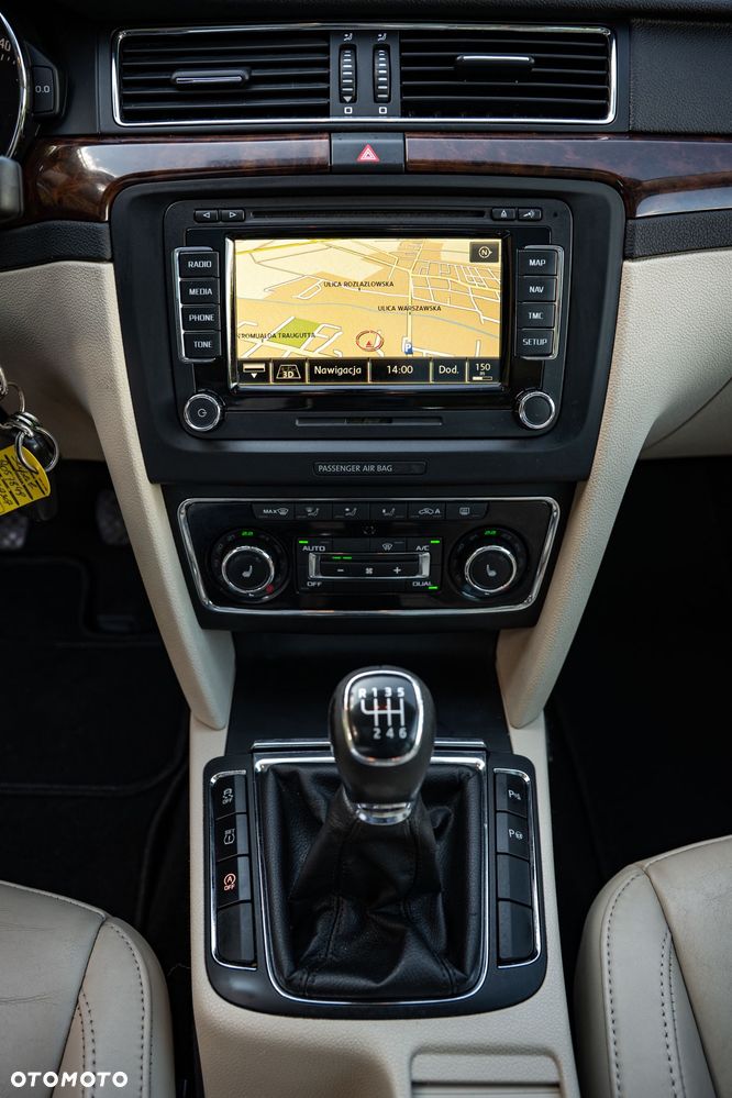 Skoda Superb 2.0 TDI L&K - 15
