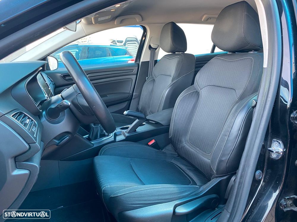 Renault Mégane Sport Tourer BLUE dCi 115 ZEN - 20