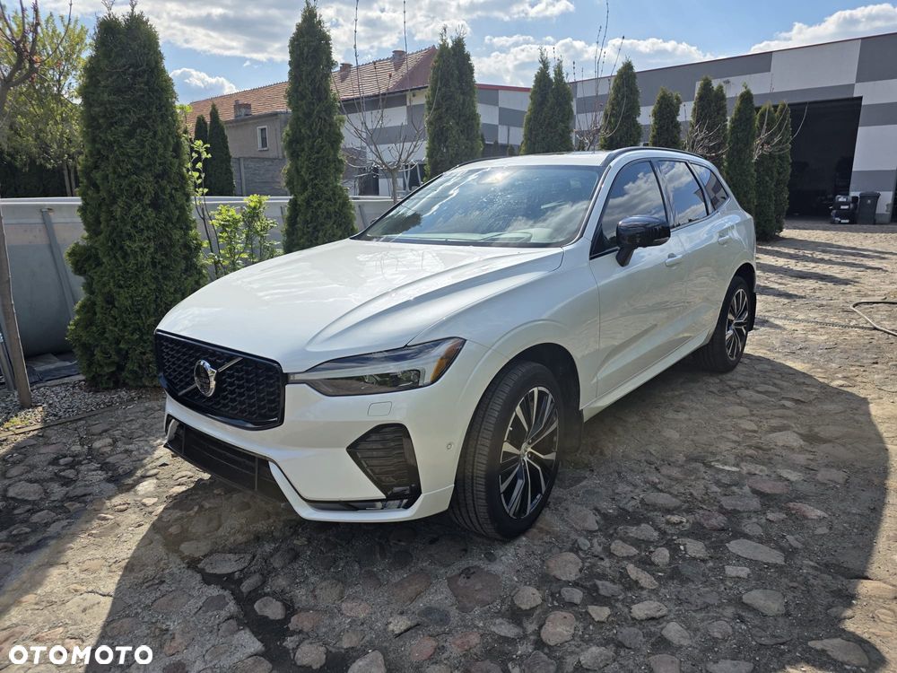 Volvo XC 60 B6 B AWD Momentum Pro - 20