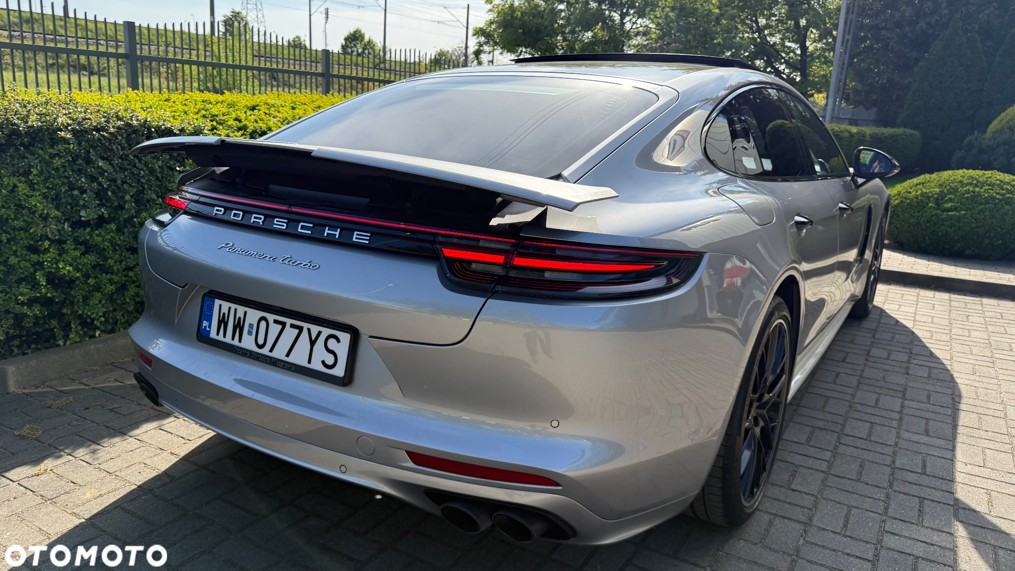 Porsche Panamera Turbo - 34