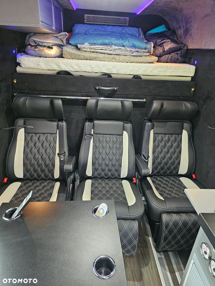 Mercedes-Benz SPRINTER - 20