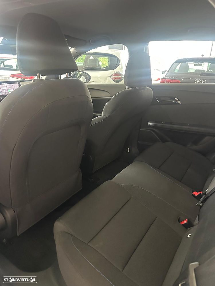 MG MG4 Luxury 49 kWh - 8