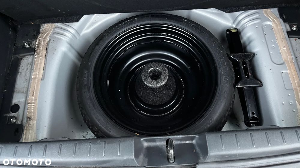 Toyota Yaris 1.0 Terra A/C - 25