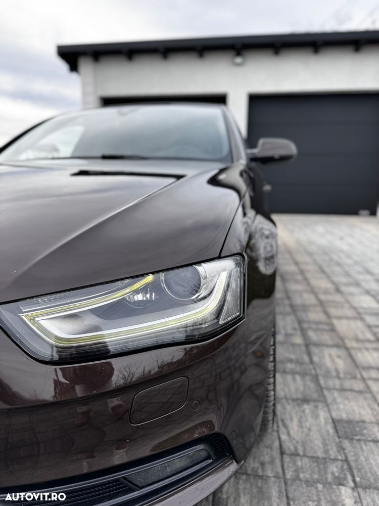 Audi A4 2.0 TDI DPF quattro S tronic Attraction - 5