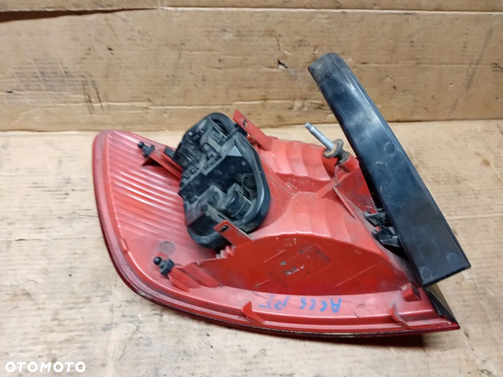 Lampa prawy tył tylna prawa Audi A6 C6 Kombi - 6