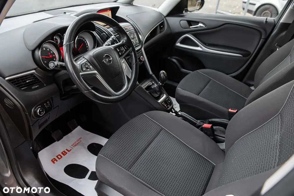 Opel Zafira - 15