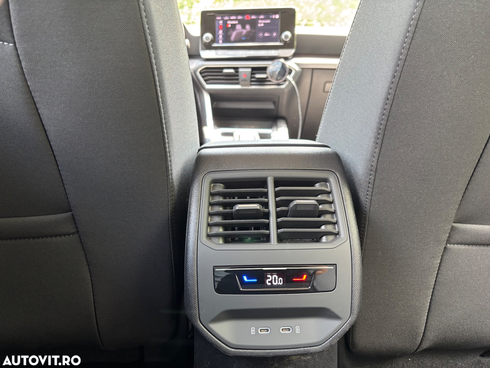 Seat Leon ST 1.0 ETSI mHEV DSG7 Style - 11
