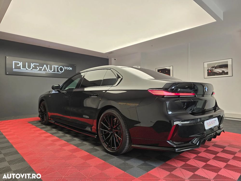 BMW Seria 7 740d xDrive MHEV - 8