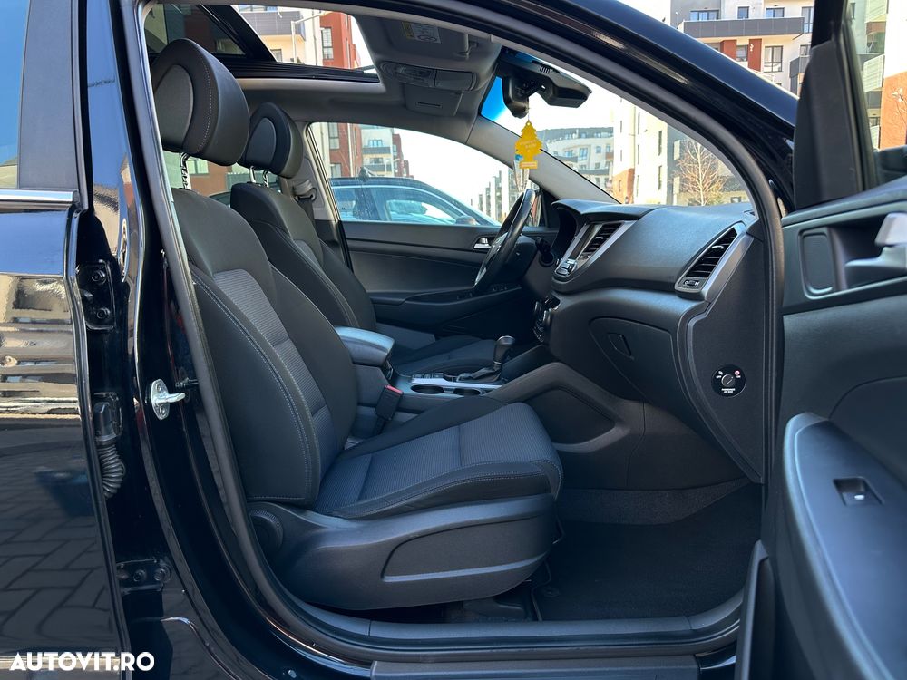 Hyundai Tucson 2.0 CRDI 4WD Automatik Style - 23