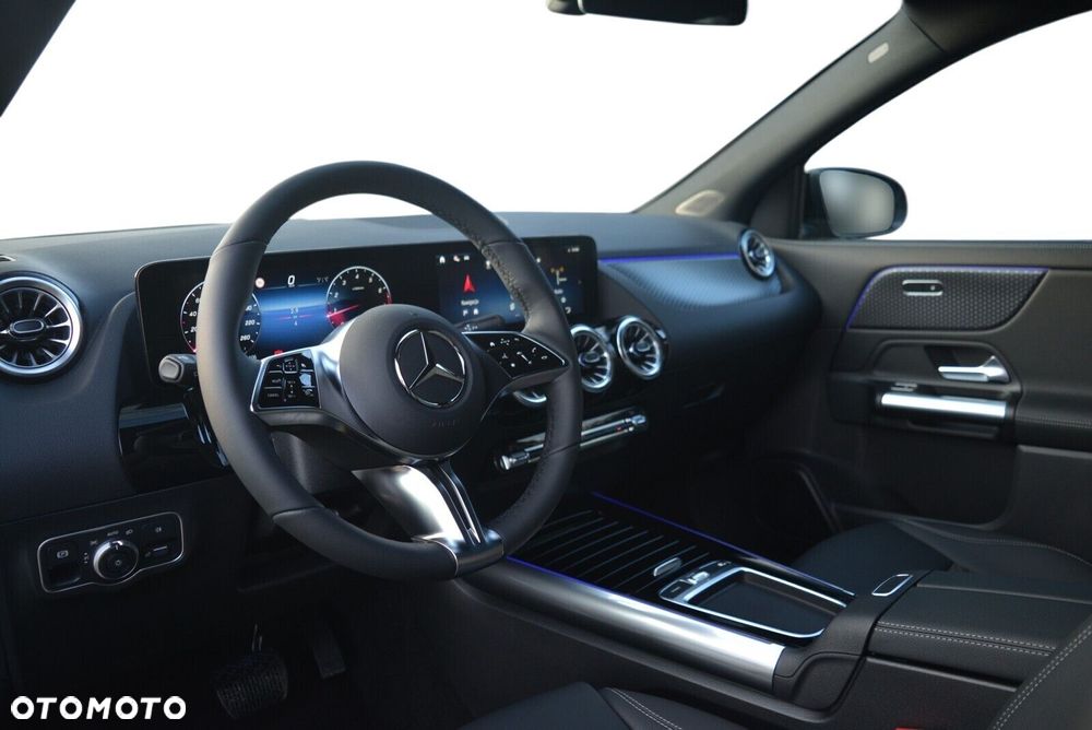 Mercedes-Benz GLA - 6