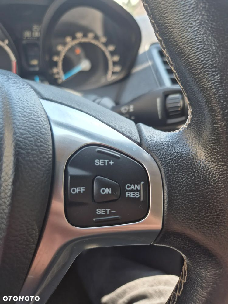 Ford Fiesta 1.5 TDCi SYNC Edition - 20