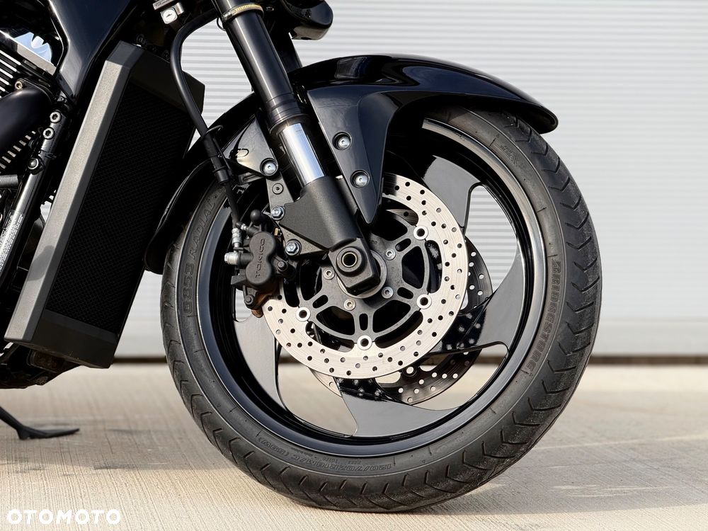 Suzuki Boulevard - 7