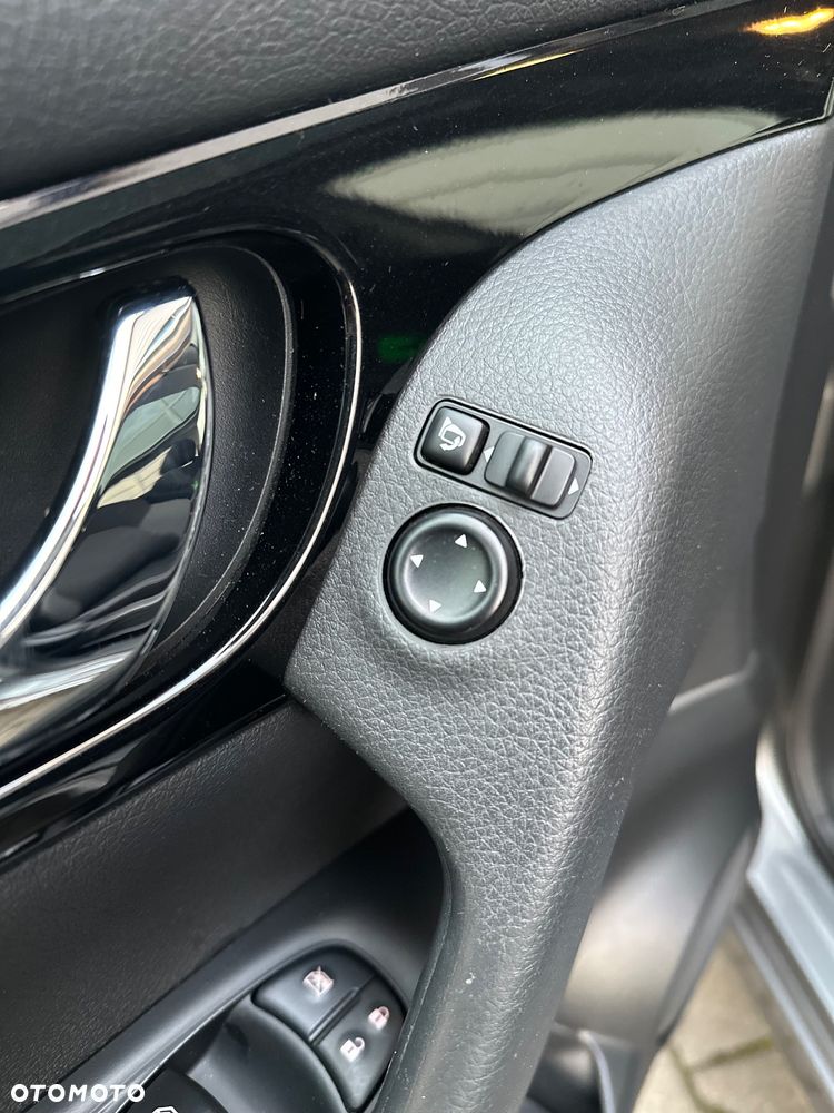 Nissan Qashqai 1.5 dCi Tekna - 10