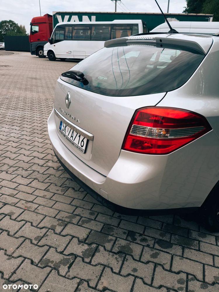 Renault Laguna - 11