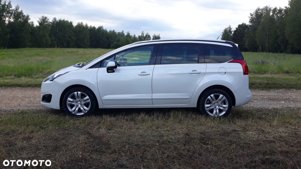 Peugeot 5008 HDI 150 Allure - 6