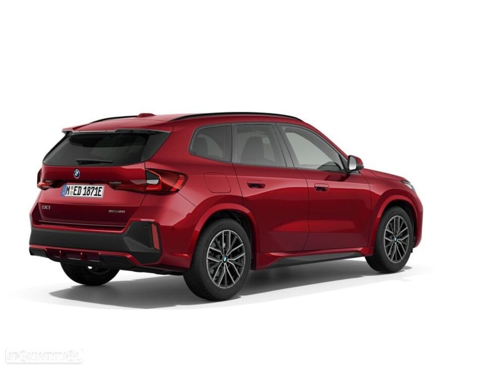 BMW iX1 eDrive20 Edição Desportiva M - 2