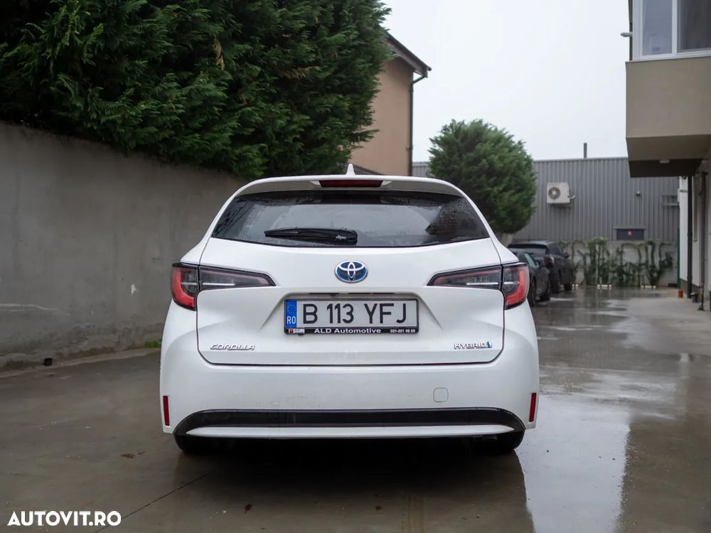 Toyota Corolla - 10