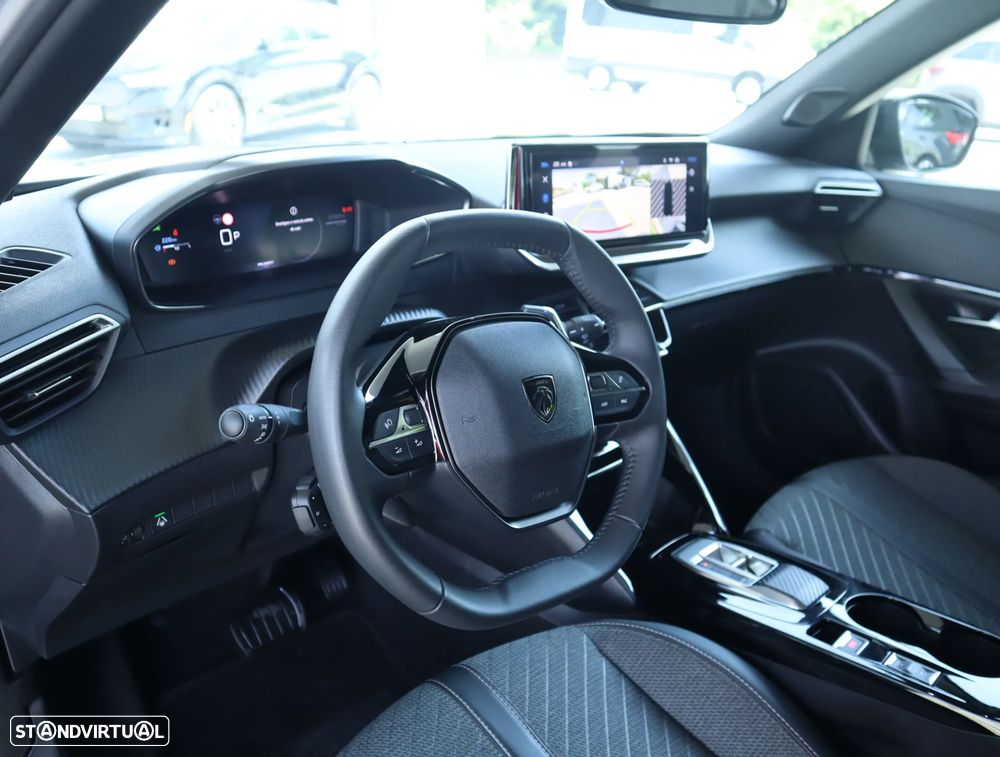 Peugeot 2008 1.2 Hybrid Allure e-DCS6 - 26